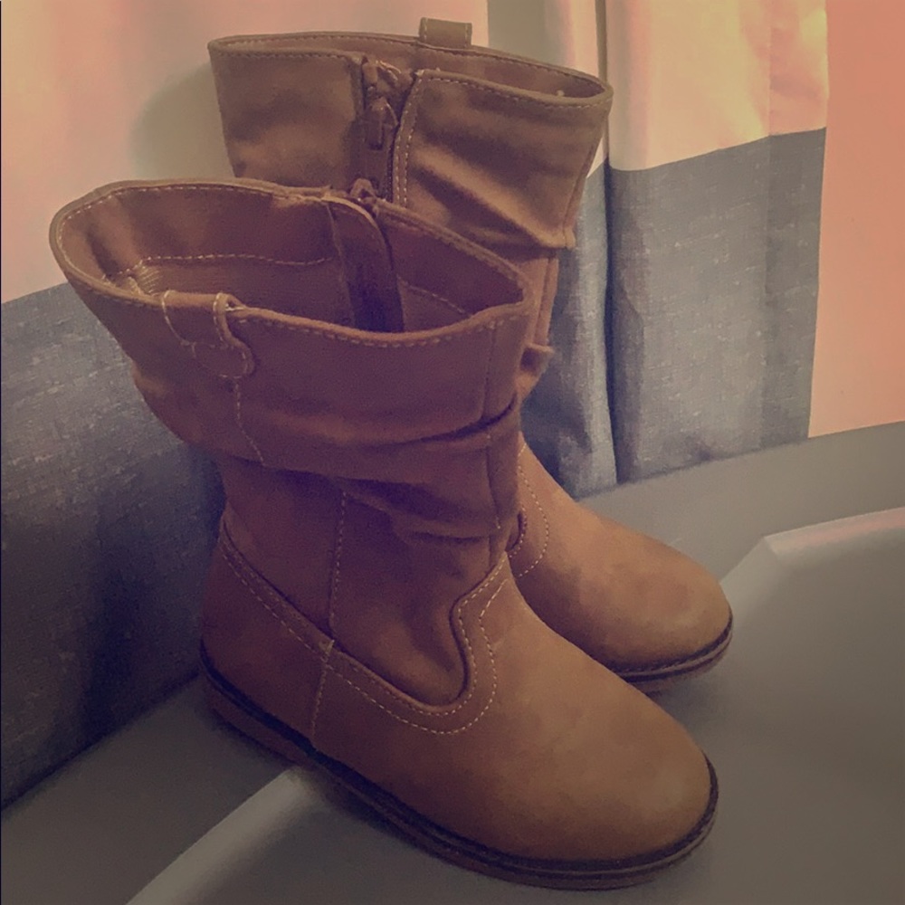 Children’s Place Size 8 Boots . Worn Once!!!